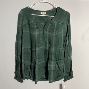 Plaid green pleated button blouse